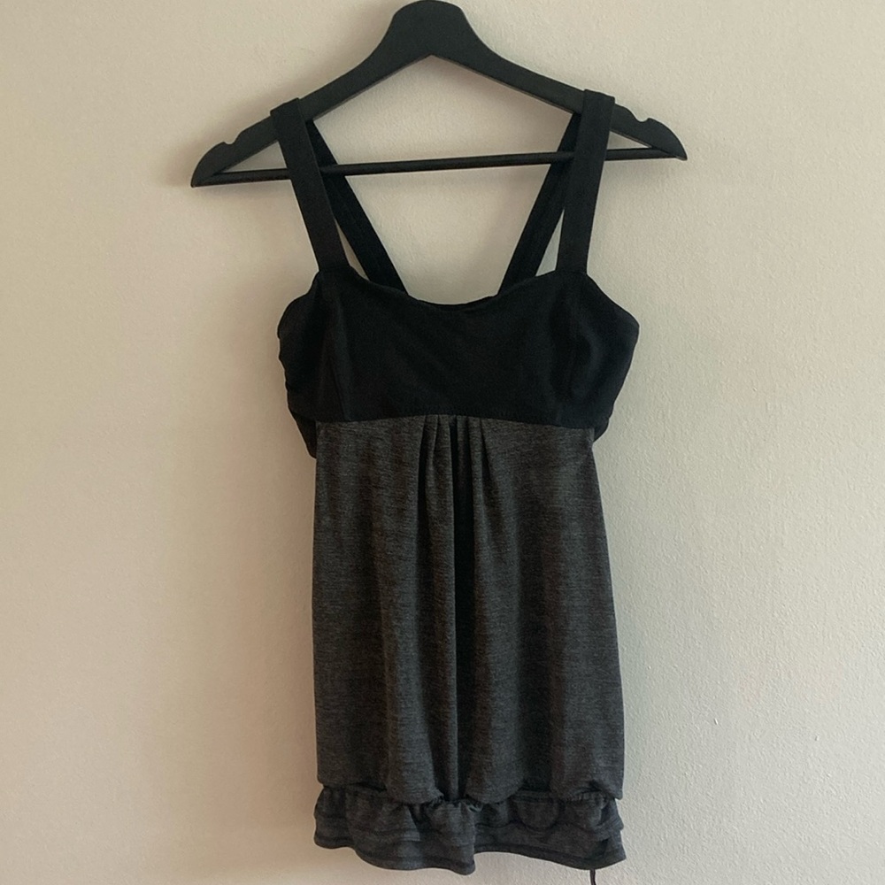 Lululemon Built In Bran Tank Top Black Size 2